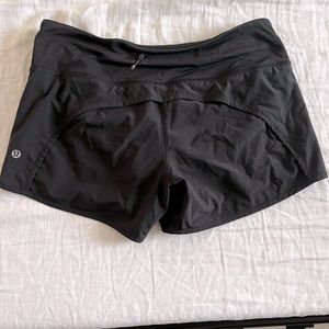 Lulu lemon shorts size 6